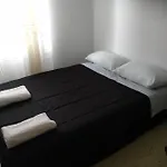 Lh * Marín